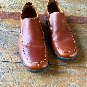 Cole Hann with Nike Air soles MEN 9 1/2